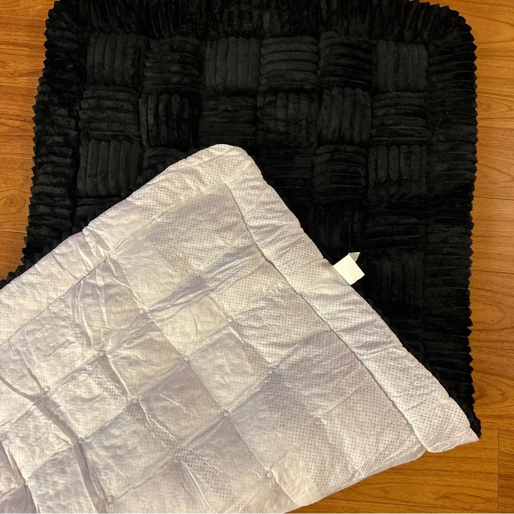 Foellstoe Dog Bed Mat for Car, Non-Slip Plaid Dog Size 56”x28.7”